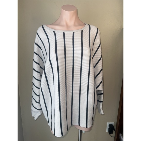 Chelsea & Theodore Women's Plus Size 1X Long Sleeve Boatneck Striped Sweater NWT - Picture 2 of 9